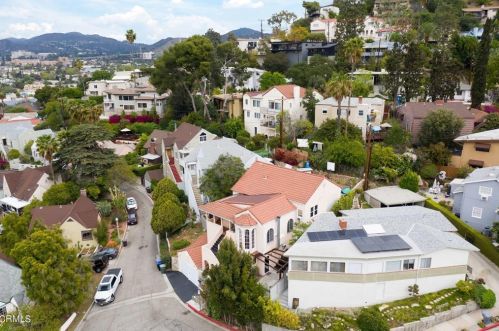 1128 Marion Dr, Glendale CA  91205-3713 exterior