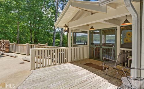 134 Ezzard Ln, Lakemont, GA 30552-2822