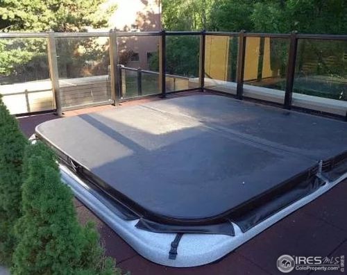2962 Shadow Creek Dr, Boulder CO  80303-1744 exterior