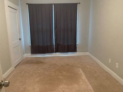 1871 Ctr Ave, Atlanta GA  30344-4704 exterior