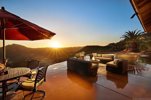 14389 Engelmann Ln, Valley Center, CA 92082-7357