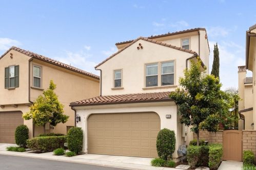 129 Pathway, Irvine CA  92618-8846 exterior
