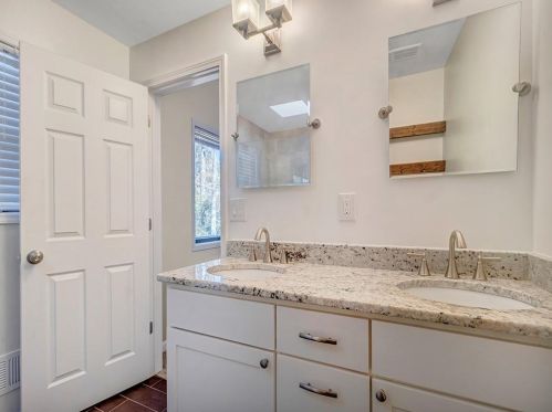 2788 Fontainebleau Dr, Atlanta GA  30360-1257 exterior
