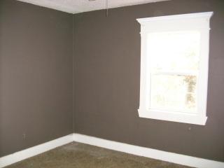 1074 New Ave, Springfield MO  65807-1347 exterior