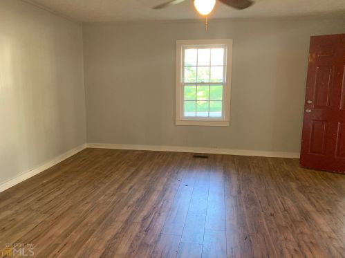 38 Thornton St, Lagrange, GA 30241-2467