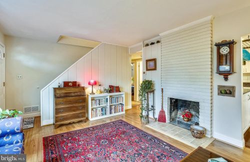 2225 Luzerne Ave, Silver Spring MD 20910-2135 exterior