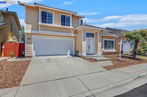 25880 Gushue St, Hayward, CA 94544-2900