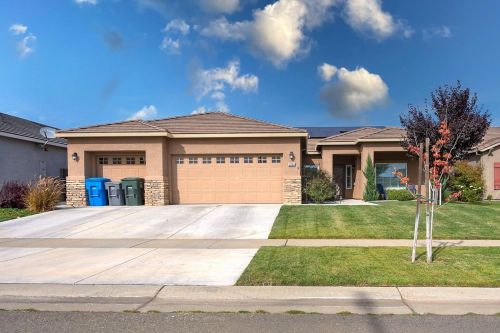 2053 Moss Glen Loop, Arboga, CA 95901-8293