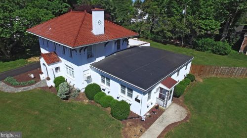 25 Roosevelt Blvd, Lancaster PA  17601-4039 exterior