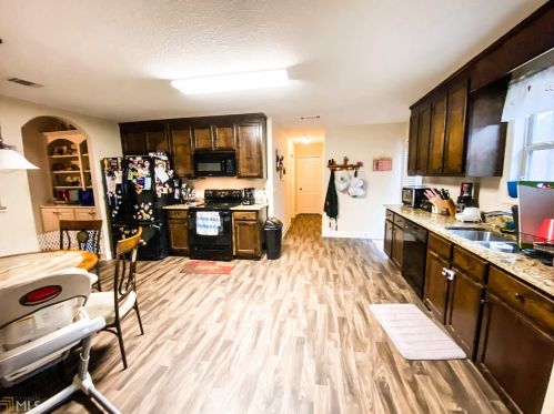 236 Watson Dr, Hull, GA 30646-0069