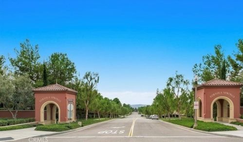 66 White Sage, Irvine CA 92618-8803 exterior