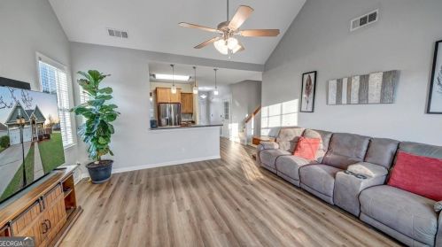 200 Raleigh Dr, Warner Robins GA  31088-2105 exterior