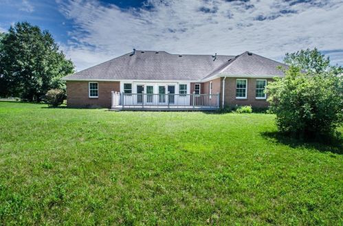 2829 Walnut Grove Ln, Springfield, OH 45504-4355