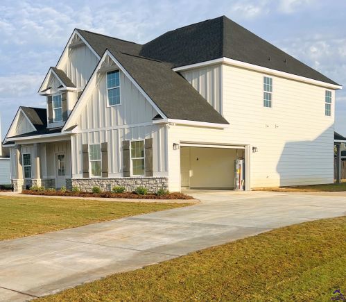 419 Cambrian Dr, Kathleen, GA 31047-4516
