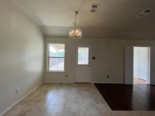 1053 Shadow Glenn Dr, Conroe TX  77301-2256 exterior