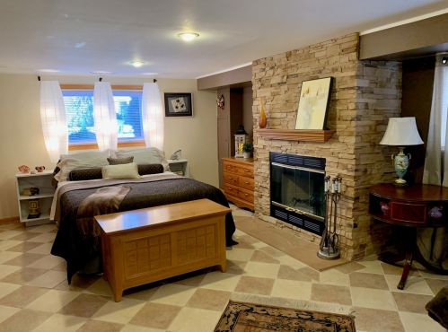 8453 North Ter, Niles IL  60714-2369 exterior