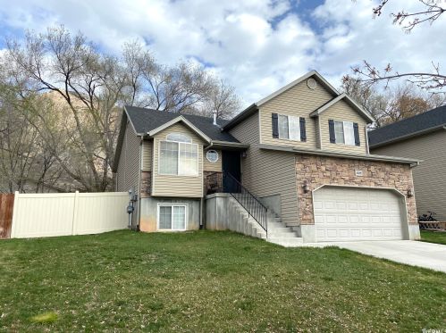 492 Quincy Ave, Ogden, UT 84404-3894