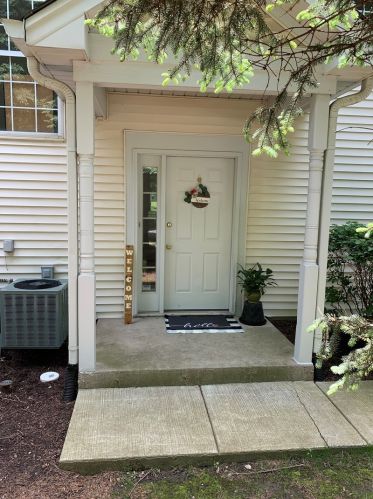 412 Buckingham Ct, Oswego, IL 60543-8421