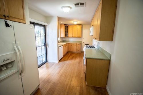 1205 Western Ave, Glendale CA  91201-1426 exterior