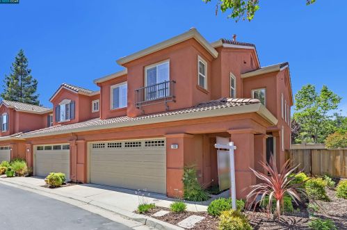 408 Regal Lily Ln, San Ramon, CA 94582-5526