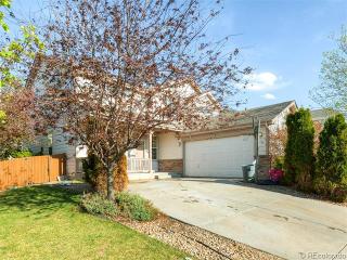 2864 Walden Way, Denver CO  80013-6483 exterior