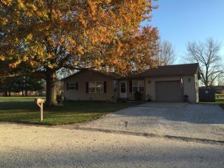 310 Broadway St, Ogden, IL 61859-8803