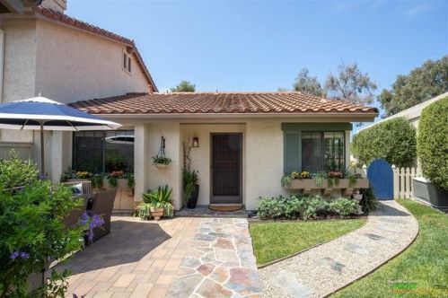 6845 Alderwood Dr, Carlsbad, CA 92011-3904