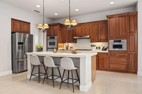2017 Medici Way, Folsom CA  95762-4154 exterior