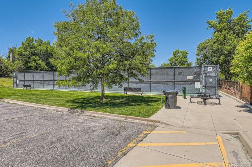 8224 Niagara Ct, Englewood CO 80112-1011 exterior