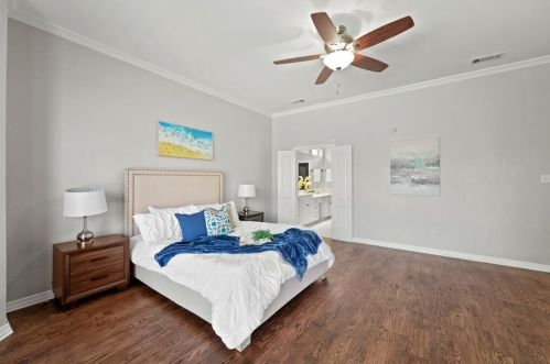 2033 Le Mans Dr, Carrollton TX 75006-4337 exterior