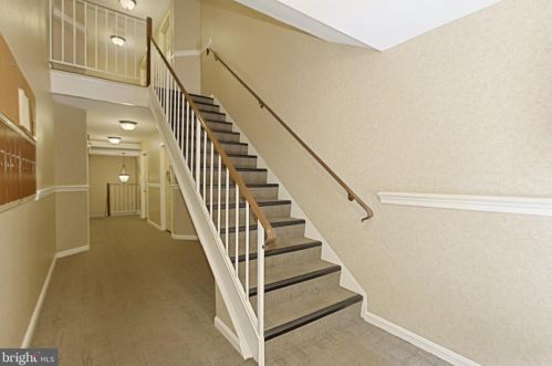 5936 Cove Landing Rd, Springfield, VA 22015-4788