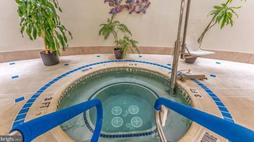 2304 Windrow Dr, Princeton NJ 08540-5020 exterior