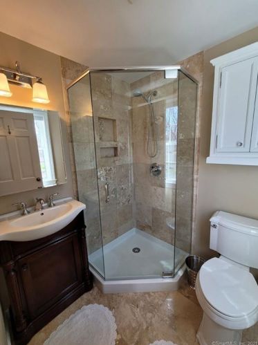 3661 Hebron Ave, Glastonbury, CT 06033-2852