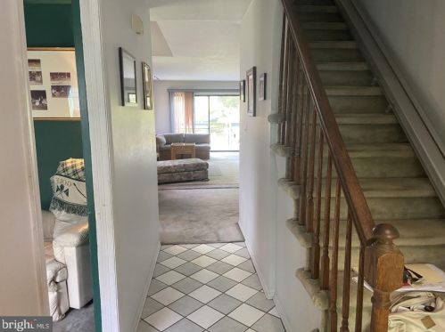 66 Manor Dr, Princeton, NJ 08540-1643