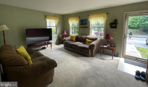 38 Deep Hollow Ln, Lancaster PA  17603-7420 exterior