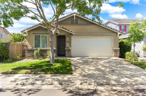9880 Nestling Cir, Elk Grove, CA 95757-8216