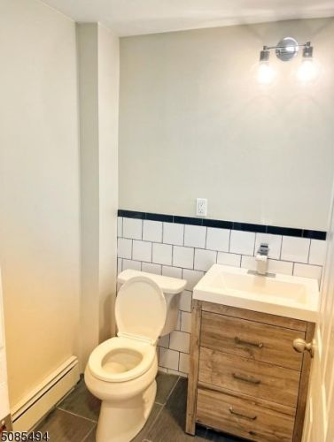 8 York St, Paterson NJ  07524-1917 exterior