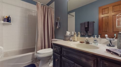 7 Wescott Ct, Lemont IL  60440-9000 exterior