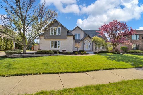18101 Hummingbird Dr, Tinley Park, IL 60487-9534