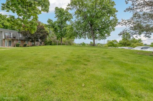 10275 86th Ter, Palos Hills, IL 60465-1327