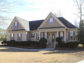 9109 Coconut Ln, Raleigh, NC 27603-7524