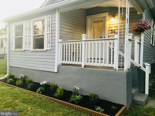 56 3rd Ave, Trenton, NJ 08619-3256