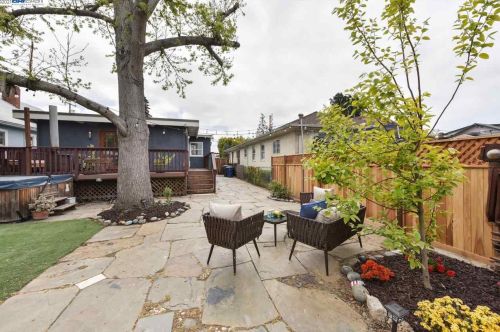 220 Stoakes Ave, San Leandro CA 94577-1734 exterior