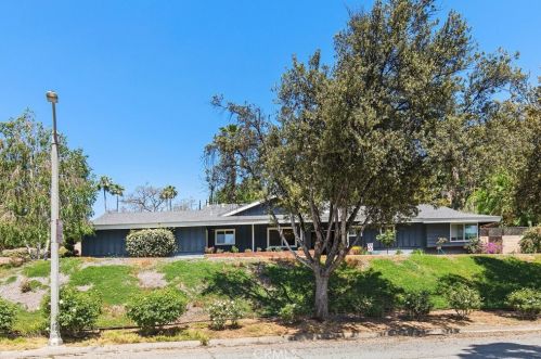 2401 Shadow Hill Dr, Riverside, CA 92506-3465