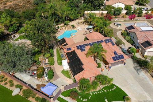 23420 Nightsky Rd, Ramona, CA 92065-5924