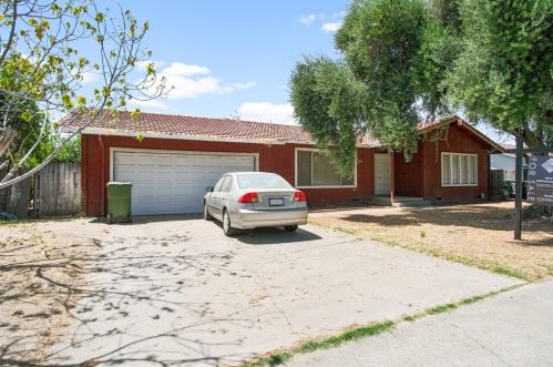 3361 Olive Ave, Turlock, CA 95382-0409