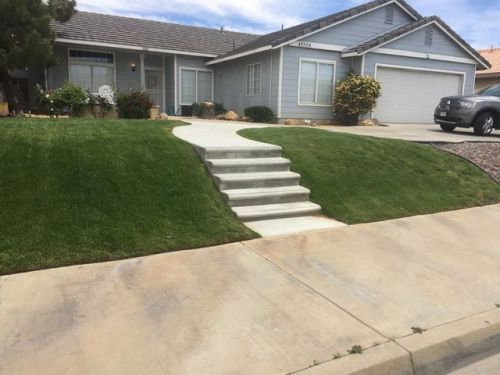 42504 65th St, Lancaster, CA 93536-4545