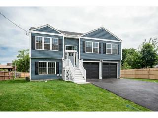 6 Luther Ct, Providence, RI 02919-6127