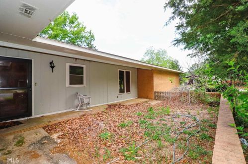 303 Avalon Cir, Warner Robins, GA 31093-1133