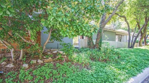 2059 Dorothy Ln, Fort Worth TX  76107-4049 exterior